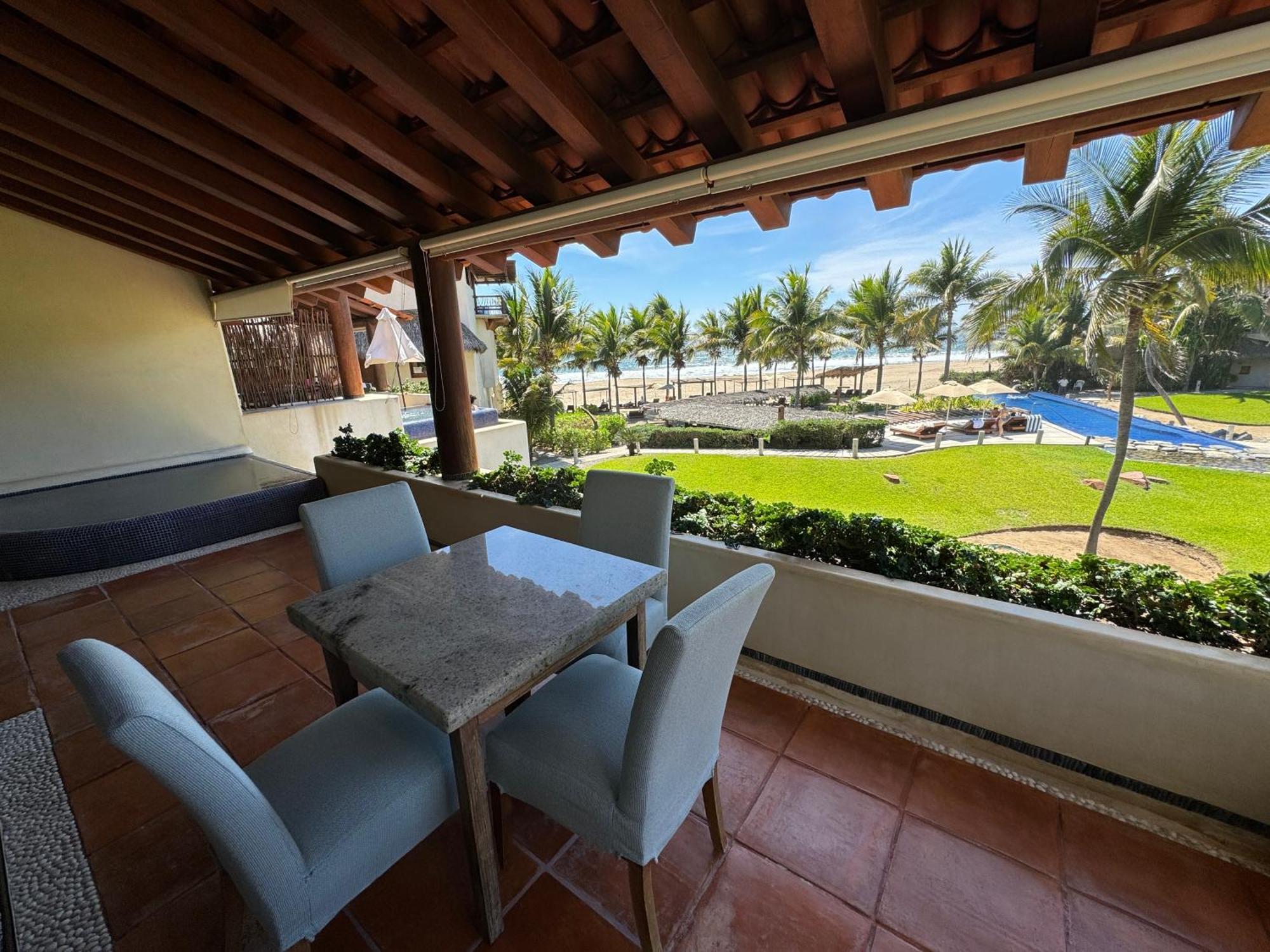 Residences At Las Palmas Zihuatanejo Exterior photo
