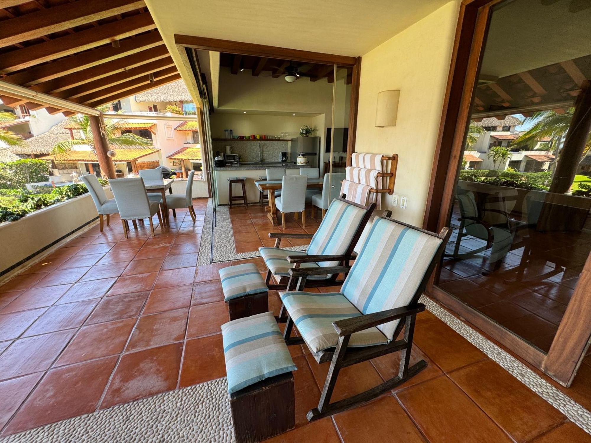 Residences At Las Palmas Zihuatanejo Exterior photo