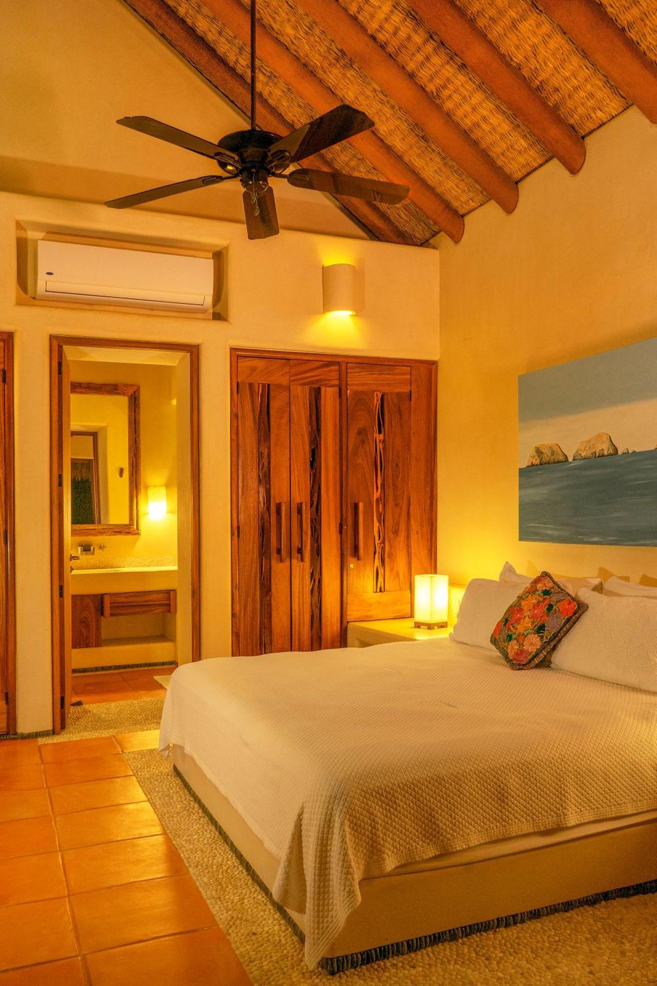 Residences At Las Palmas Zihuatanejo Exterior photo