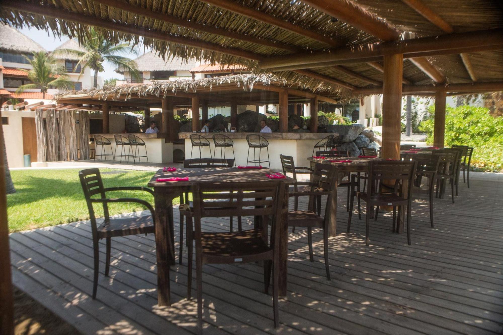 Residences At Las Palmas Zihuatanejo Exterior photo