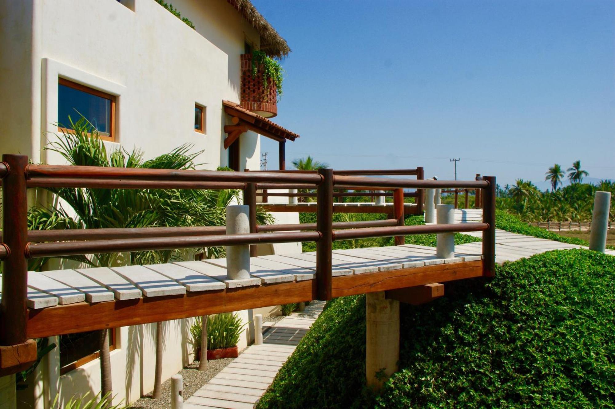 Residences At Las Palmas Zihuatanejo Exterior photo